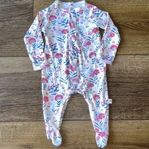 Easy= Magnetic Close Baby Girl Floral‎ Print Footies size 0-3m